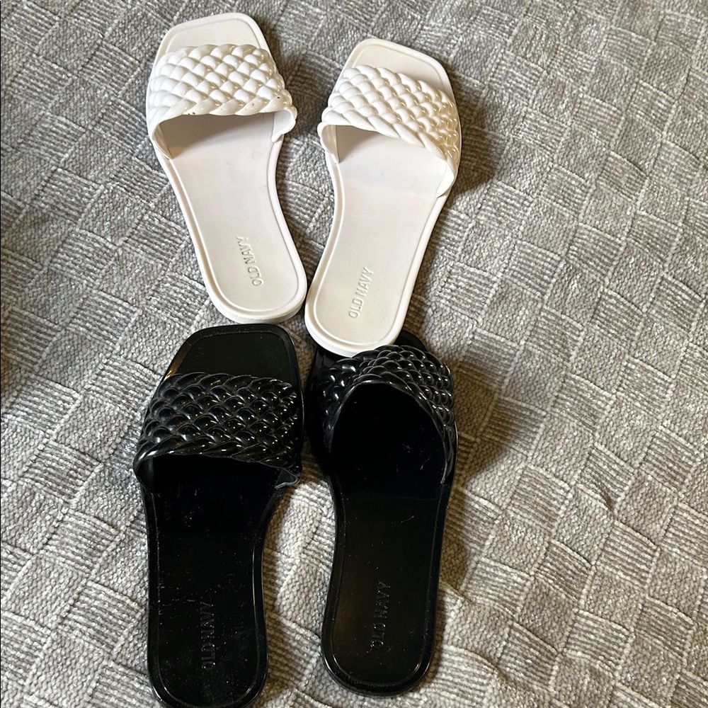 Old navy Women's Black and White Slide Sandals